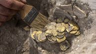 Detektor metala otkrio neverovatno blago – 97 zlatnika starih 1.400 godina