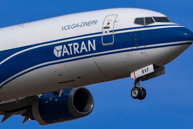 Volga Dnepr Boeing 737
