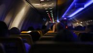 Ima li svetla u avionu: Evo zašto piloti gase svetla u kabini pri poletanju i sletanju
