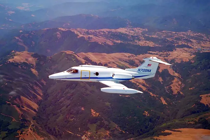 Avion Learjet 23