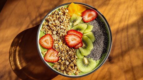 Smuti granola činija