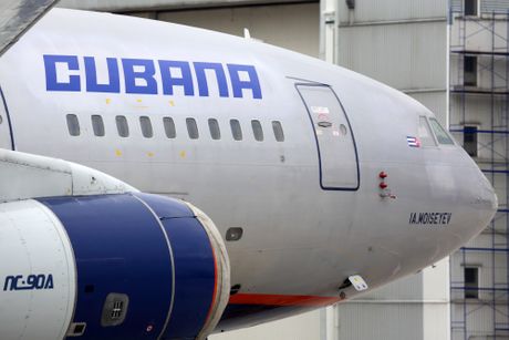 Iljušin Il 96 Cubana