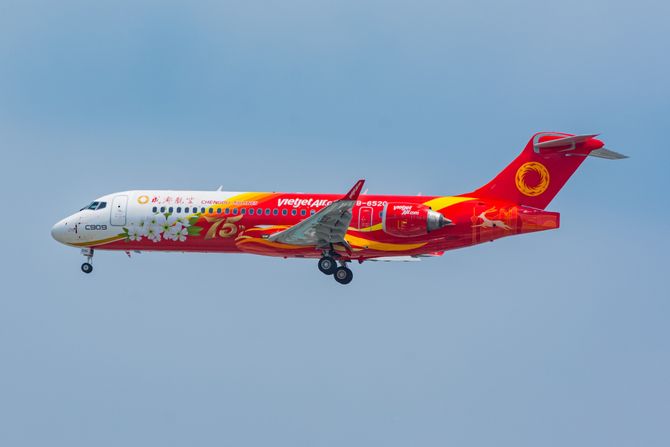 Vietjet, avion C909 Vietjet, avion C909
