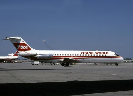 TWA DC-9