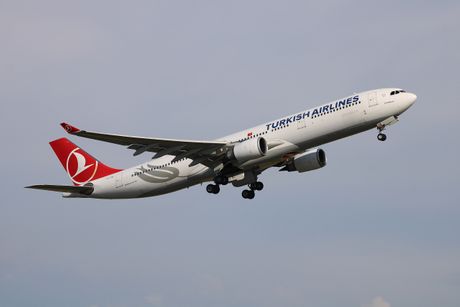 Turkish Airlines Airbus A330-300 TC-JOE