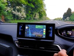 gugl maps navigacija iz auta