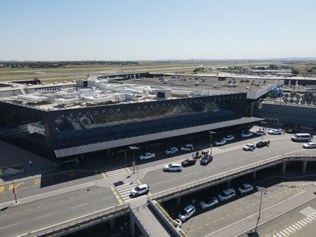 Aerodrom Nikola Tesla