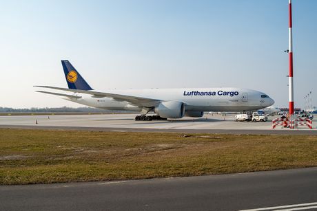 LUFTHANSA CARGO