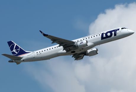 Avion LOT