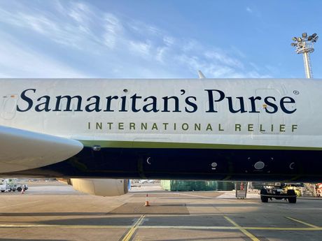 Samaritan's Purse - DC-8