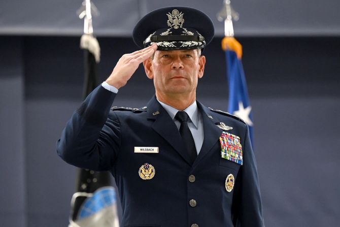 General Kenet Vilsbah USAF
