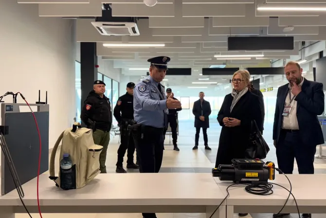 Bezbednosna oprema, Aerodrom Konstantin Veliki