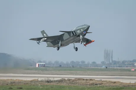 Bayraktar Kızılelma