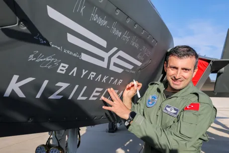 Bayraktar Kızılelma