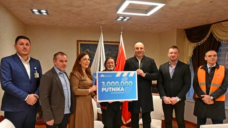 Aerodromi Crne Gore 3.000.000 putnik