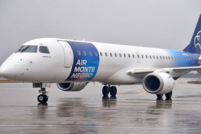 Aerodromi Crne Gore 3.000.000 putnik