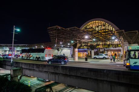 Nju Orleans aerodrom / Louis Armstrong New Orleans International Airport