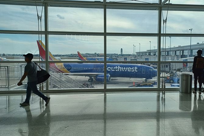 Nju Orleans aerodrom / Louis Armstrong New Orleans International Airport