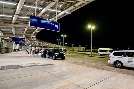 Nju Orleans aerodrom / Louis Armstrong New Orleans International Airport