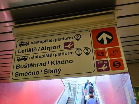 Reportaža sa leta Beograd - Prag - Beograd