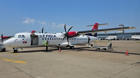 Reportaža sa leta Beograd - Prag - Beograd