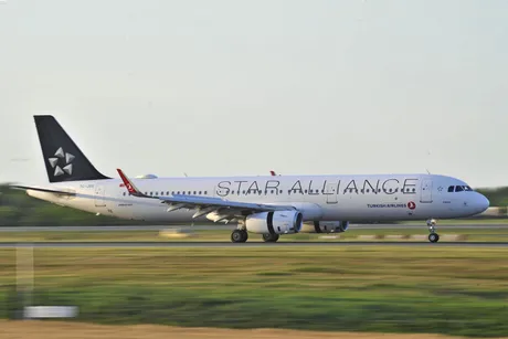 Airbus A321 Turkish Airlines Star Alliance