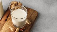 Otkrivano recept za domaće mleko od kikirikija: Kremastije od ovsenog, povoljnije od bademovog i bez aditiva