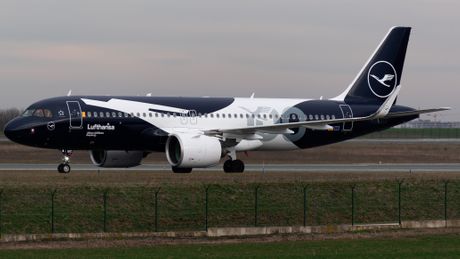 Lufthansa Airbus A320, special 100th anniversary livery