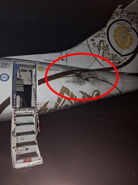 Myanmar National Airlines  napad