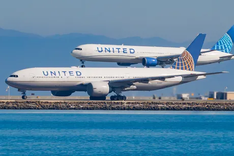 United airlines Boeing 777