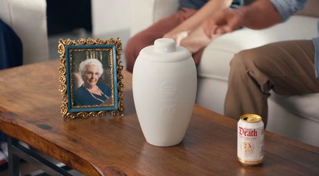 Liquid Death Spotify, urna