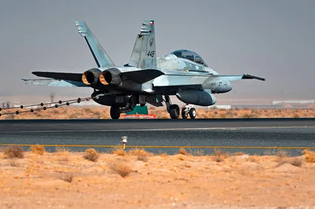 Kuwait air force F/A-18 Super Hornet certifies the mobile aircraft arresting system