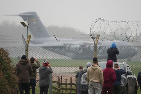 Američki avioni sleteli u Veliku Britaniju