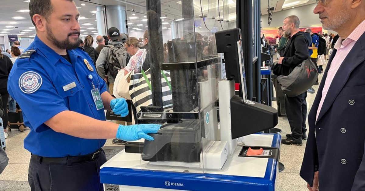 Zahtev za ukidanje TSA pravila o cipelama: Skeneri ne otkrivaju pretnje u obući?