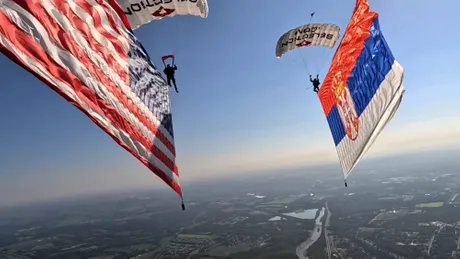 Dimitrije Dadić, padobranac