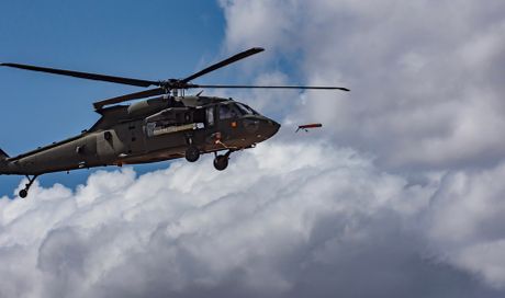 Lansiranje drona Altius sa helikoptera UH-60