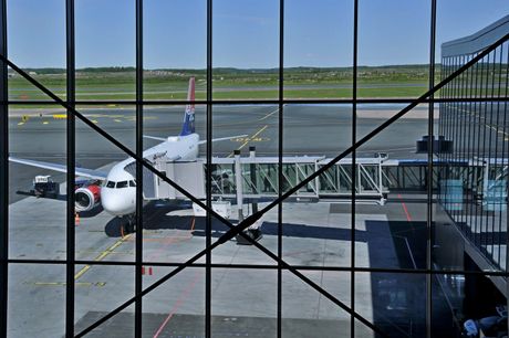 Air Serbia Airbus A319 Helsinki airport