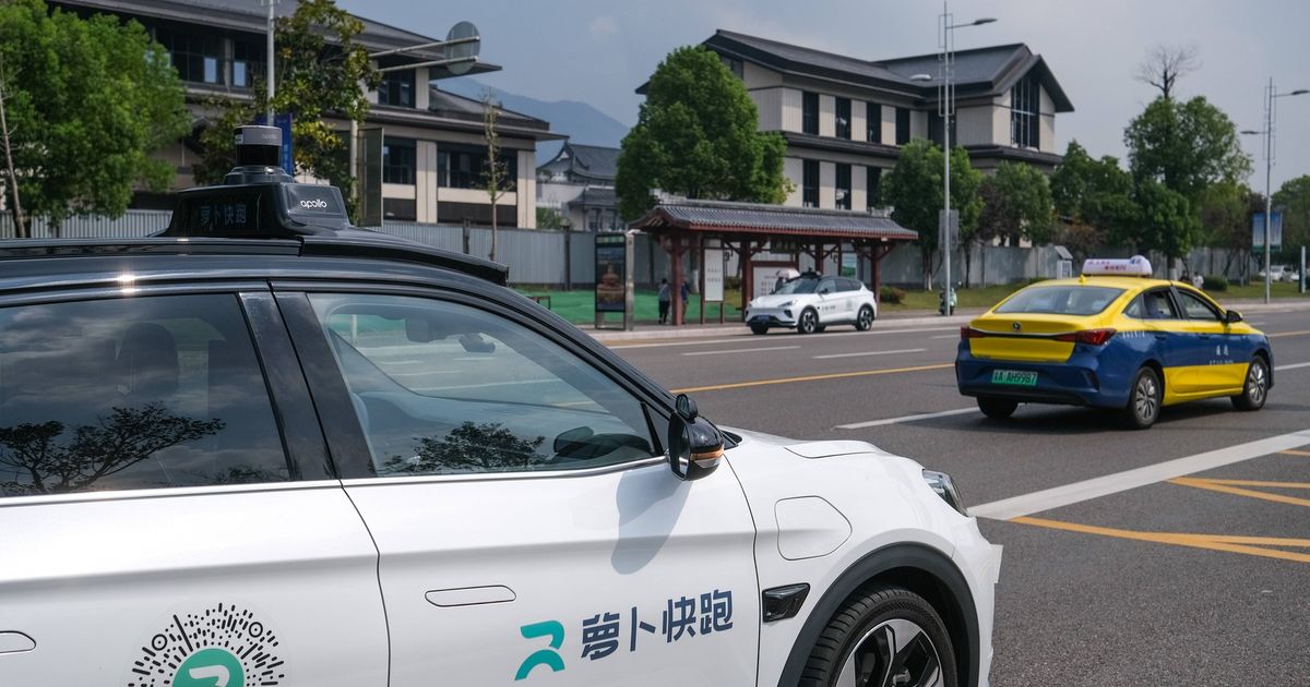 Novi incident u zloglasnom kineskom Vuhanu, istraga u toku: Brojna vozila se zaustavila nasred puta