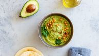 Osvežite trpezu humusom od avokada: Recept za kremastu, zdravu i vizuelno privlačnu užinu
