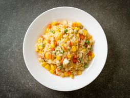 prženi pirinač sa povrćem