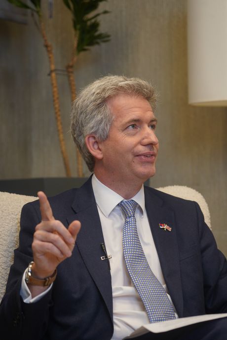 Edvard Ferguson, Ambasador Velike Britanije u Srbiji