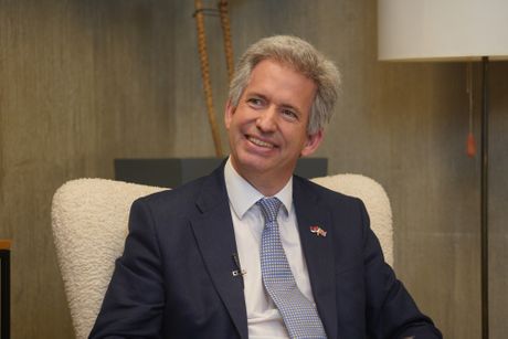 Edvard Ferguson, Ambasador Velike Britanije u Srbiji