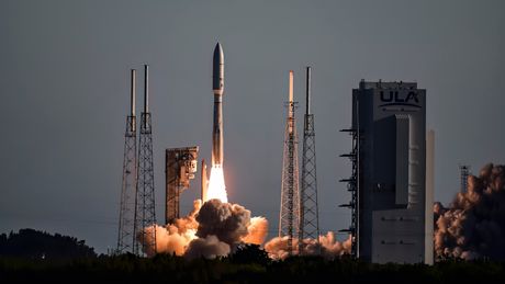 Atlas V rocket