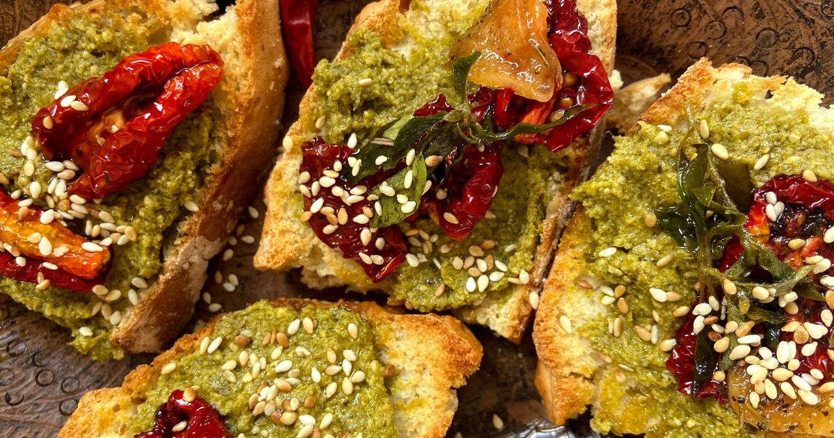 Sendvič sa sušenim paradajzom i edamame pestom: Obrok bogat aromama i biljnim proteinima za 10 minuta