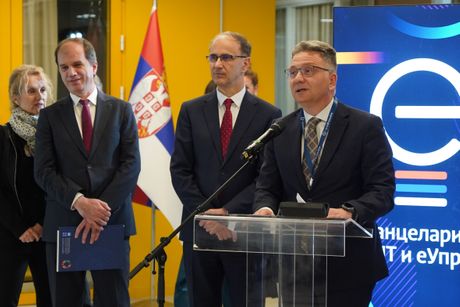 E uprava, Potpisivanje protokola