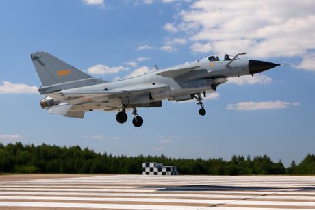 Chengdu J 10 Kina borbeni avion