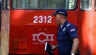 TEŠKA NESREĆA NA DORĆOLU: Tramvaj iskočio iz šina i udario u zgradu, ima povređenih
