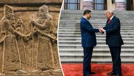 Od drevnih kraljeva do Trampa i Sija: Kad su ljudi počeli da se rukuju? I zašto?