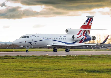 G-ZAHS, Envoy IV CC1 (Dassault Falcon 900LX) of No. 32 Squadron RAF at RAF Northolt
