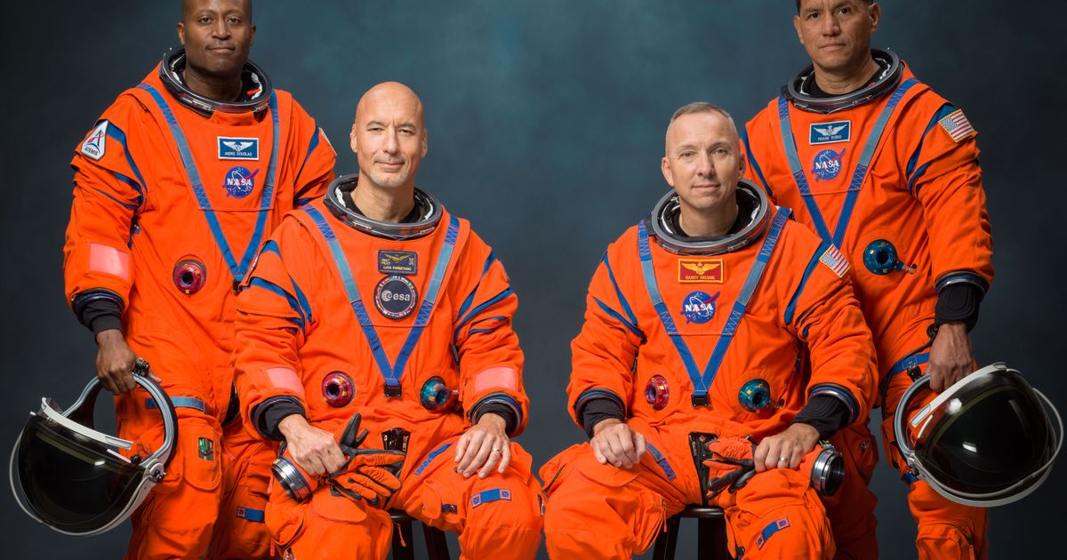 Cover image for NASA представила экипаж Artemis III: Первая высадка на Луну перенесена на 2028 год